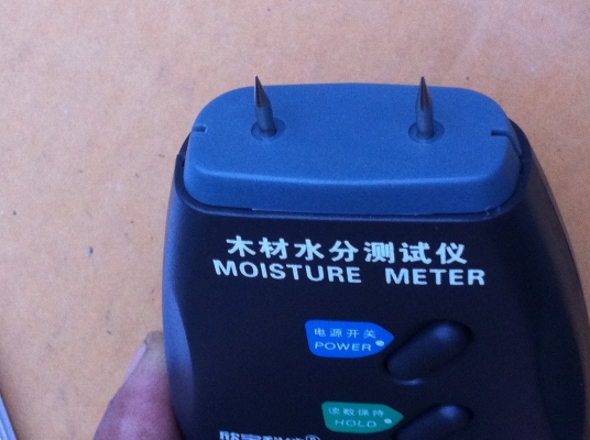 เครื่องวัดความชื่นชิ้นงานต่างๆได้เช่น ไม้ กระดาษ ดิน แสดงผลเป็น \% ความชื่น