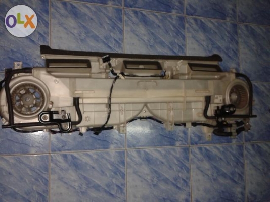 ขายตู้แอร์เดิมรถตู้คอมมิวเตอร์