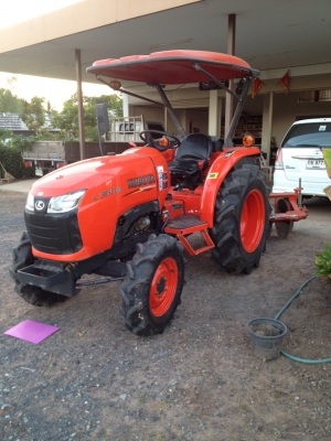 ขายคูโบต้ามือ 2 รุ่น L3608 4 WD 2 เพลาสีเดิมๆจากโรงงานพร้อมผานพรวน5 ตราช้างสภาพใหม่