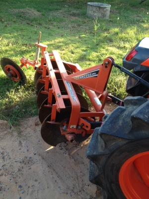 ขายคูโบต้ามือ 2 รุ่น L3608 4 WD 2 เพลาสีเดิมๆจากโรงงานพร้อมผานพรวน5 ตราช้างสภาพใหม่ ขายคูโบต้ามือ 2 รุ่น L3608 4 WD 2 เพลาสีเดิมๆจากโรงงานพร้อมผานพรวน5 ตราช้างสภาพใหม่