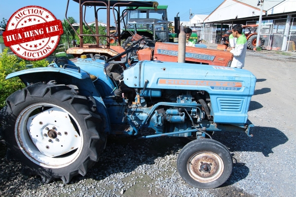 AUC 8 Code 001 แทรกเตอร์ HINOMOTO E23  ราคา เริ่มต้นการประมูล 30,000 บาท