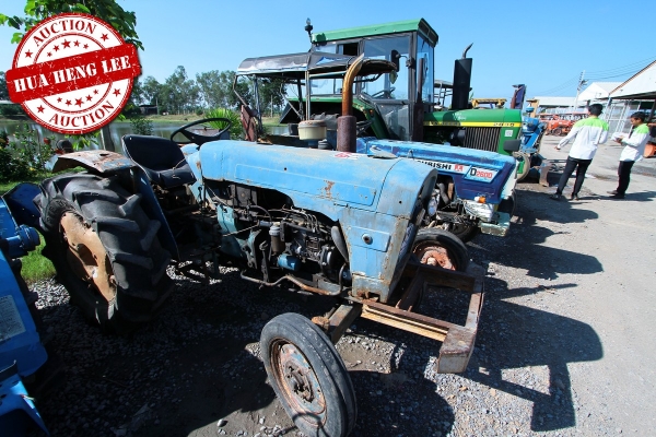 AUC 8 Code 004 แทรกเตอร์ iseki s500 ราคา เริ่มต้นการประมูล 40,000 บาท