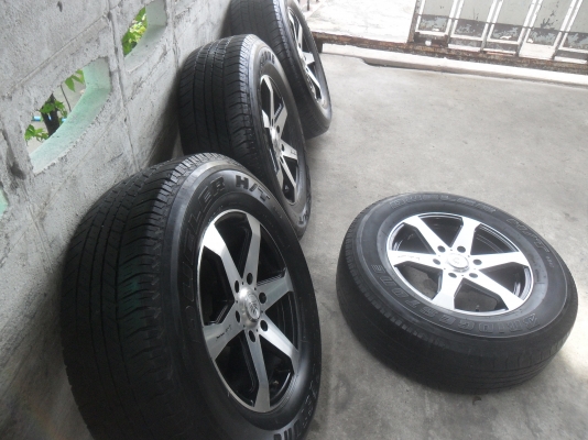 ล้อแม็ก 17นิ้ว 6รูพร้อมยาง สวยๆ 4 ล้อ ราคา 7300 บาท ล้อแม็ก 17นิ้ว 6รูพร้อมยาง สวยๆ 4 ล้อ ราคา 7300 บาท