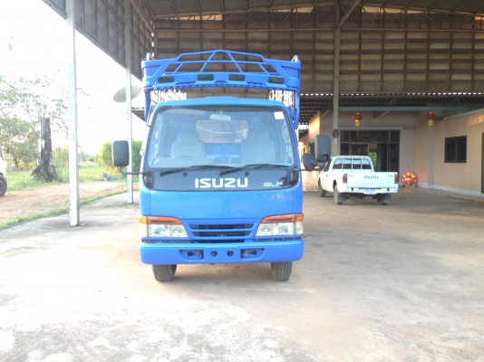 ISUZU NPR 110