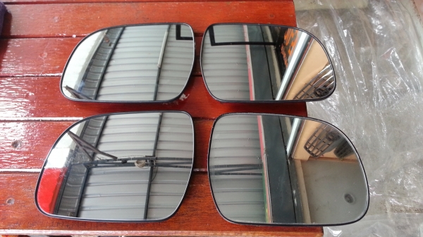 ฝาครอบกระจกมองข้าง Fortuner ข้างซ้าย ขายตามสภาพ