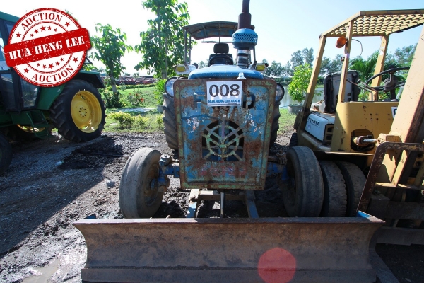 AUC 8 Code 008 แทรกเตอร์ Ford 6600 ราคา เริ่มต้นการประมูล 250,000 บาท