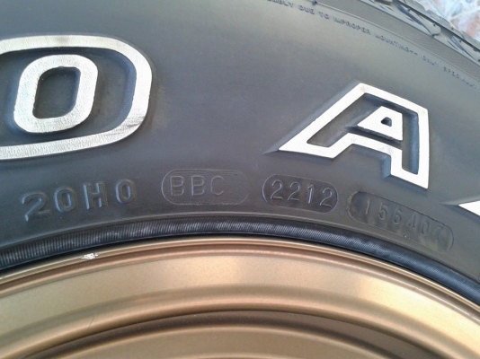 ขายครับ te37x offset - 0 พร้อมยาง maxxis at 265/70/16 ปี 12 ดอก 70\% และยางอีกชุด hankook at 265/75/16 ปี 13 ดอก 85\% ลองดูก่อนครับ ขายครับ te37x offset - 0 พร้อมยาง maxxis at 265/70/16 ปี 12 ดอก 70\% และยางอีกชุด hankook at 265/75/16 ปี 13 ดอก 85\% ลองดูก่อนครับ