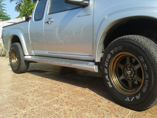 ขายครับ te37x offset - 0 พร้อมยาง maxxis at 265/70/16 ปี 12 ดอก 70\% และยางอีกชุด hankook at 265/75/16 ปี 13 ดอก 85\% ลองดูก่อนครับ