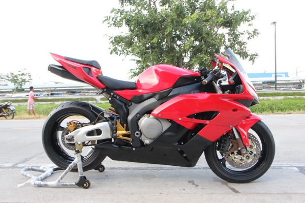 ขาย HONDA CBR1000RR ปี2005 สภาพนางฟ้า อินวอยล์พร้อมสรรพสามิตครบ ขาย HONDA CBR1000RR ปี2005 สภาพนางฟ้า อินวอยล์พร้อมสรรพสามิตครบ