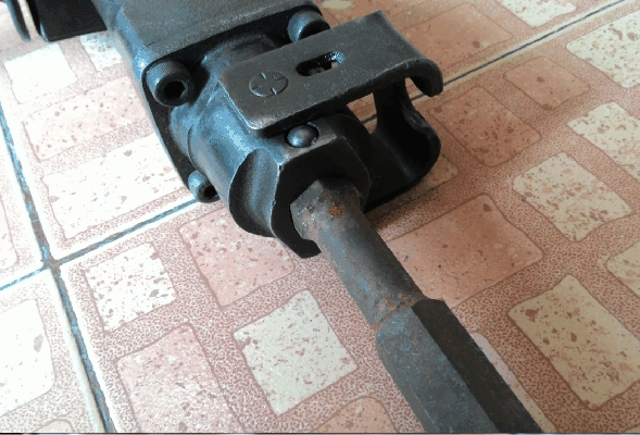 ขายตัวสกัด Makita HM1201แท้ 100\%.