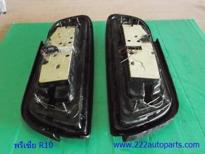 ไฟท้าย พรีเซีย R10 และซูซูกิ วีทาร่า