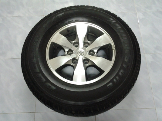 ขายแม็กซ์พร้อมยางTOYOTA FORTUNER ขอบ16"ยาง บรอดสโตนปี11 สภาพสวยไม่มีกินข้าง ขายแม็กซ์พร้อมยางTOYOTA FORTUNER ขอบ16"ยาง บรอดสโตนปี11 สภาพสวยไม่มีกินข้าง