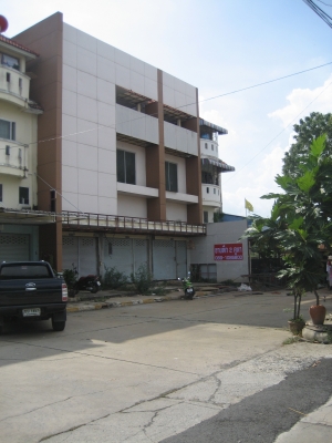 ขายอาคารพาณิช์ 3 ชั่นครึ่ง 2 คูหา
