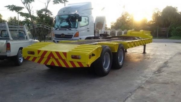 ขายหางโรเบท อู่เชิดชัย ยาว 12 เมตร 2 เพลา หางใหม่ ปี 57 ทะเบียนพร้อ