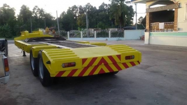 ขายหางโรเบท อู่เชิดชัย ยาว 12 เมตร 2 เพลา หางใหม่ ปี 57 ทะเบียนพร้อ