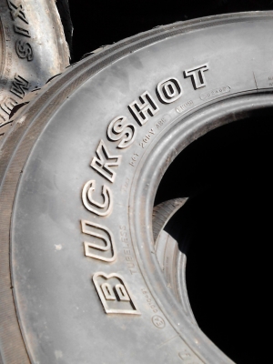 33X12.5R15  MAXXIS MUDDER BUCKSHOT  มี 2 เส้น TEL.081-427-3941