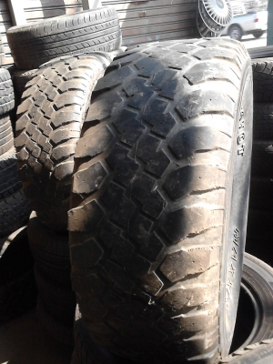 33X12.5R15  MAXXIS MUDDER BUCKSHOT  มี 2 เส้น TEL.081-427-3941