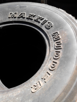 33X12.5R15  MAXXIS MUDDER BUCKSHOT  มี 2 เส้น TEL.081-427-3941