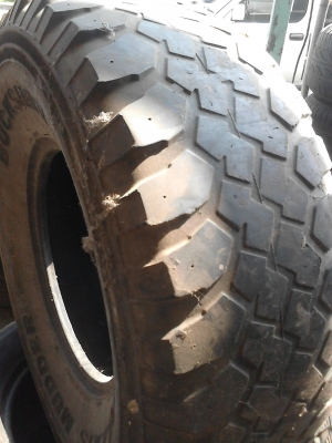 33X12.5R15  MAXXIS MUDDER BUCKSHOT  มี 2 เส้น TEL.081-427-3941