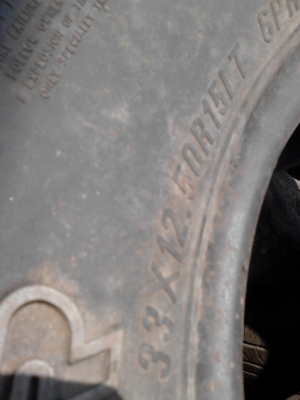 33X12.5R15  MAXXIS MUDDER BUCKSHOT  มี 2 เส้น TEL.081-427-3941