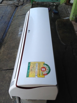 **** ขายแอร์ LG 12500 BTU ตัว TOP ****