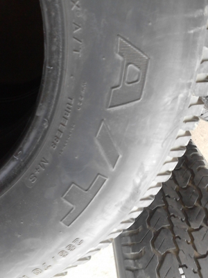 255/70R15  MICHELIN  LTX  A/T   ชุด  4  เส้น  โทร.081-427-3941