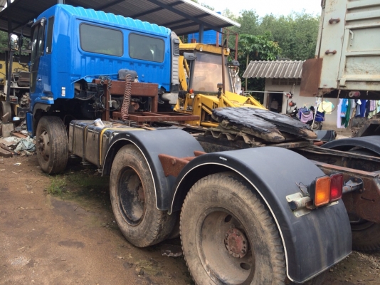 หัวลาก2เพลา260แรงZM500 วางหัวโปรเฟีย...เครื่องEK100 สภาพพร้อมใช้งานแล้ว...