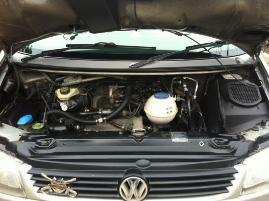 ขาย 140,000 Caravelle 2.5 VR6 ขาย 140,000 Caravelle 2.5 VR6