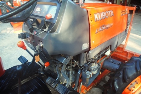 ขายรถไถ Kubota L 4508 DI (4WD) พร้อมดันหน้าช้าง,ผานพรวน สีเดิมครับ