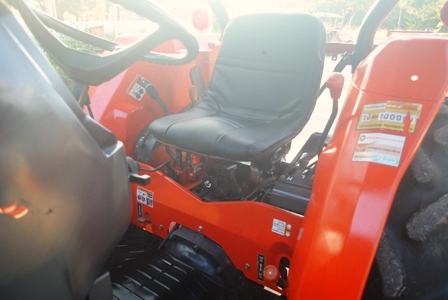 ขายรถไถ Kubota L 4508 DI (4WD) พร้อมดันหน้าช้าง,ผานพรวน สีเดิมครับ ขายรถไถ Kubota L 4508 DI (4WD) พร้อมดันหน้าช้าง,ผานพรวน สีเดิมครับ