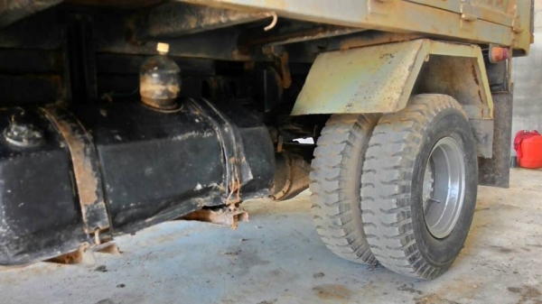 หกล้อ HINO FC กระจกไฟฟ้า รถปี 39 รถสวย ราคาต่อรองได้.