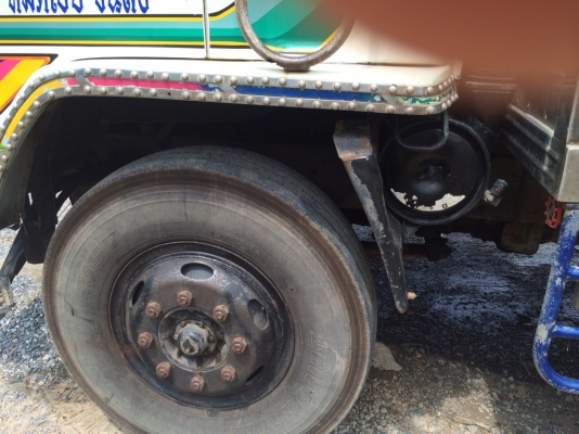 10ล้อตู้เปียก195แรง ห้างแท้ เครื่อง คัสซีสวยมาก...ตู้ก็สวย..