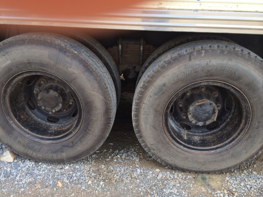 10ล้อตู้เปียก195แรง ห้างแท้ เครื่อง คัสซีสวยมาก...ตู้ก็สวย..