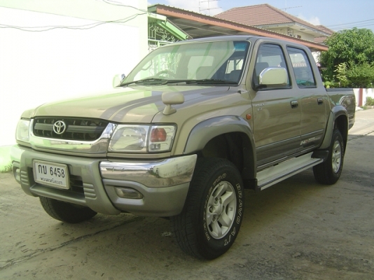 ขาย toyota hilux sport cruiser 4x4 d4d 3.0 เกียร์ออโต้ ปี 2002 สภาพดีพร้อมใช้งาน