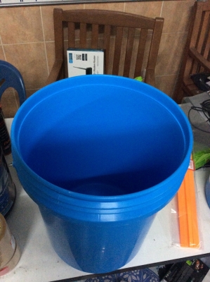 ขายถังนำ้มันพลาสติก 20 ลิตร พร้อมฝาหัวสเป้าแบบดึง ของใหม่