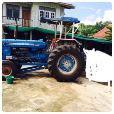 ขายดาวน์ครับ. 220000 รถไถ FORD. 7700 มีทะเบียน