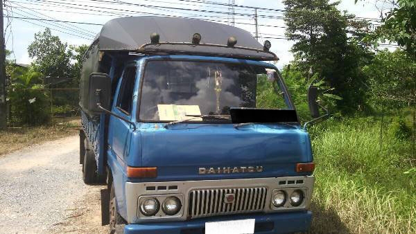 รถบรรทุก สองแถว ยี่ห้อ DAIHATSU เครื่องเดิม 78 แรงม้า รถบรรทุก สองแถว ยี่ห้อ DAIHATSU เครื่องเดิม 78 แรงม้า