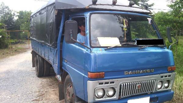รถบรรทุก สองแถว ยี่ห้อ DAIHATSU เครื่องเดิม 78 แรงม้า รถบรรทุก สองแถว ยี่ห้อ DAIHATSU เครื่องเดิม 78 แรงม้า