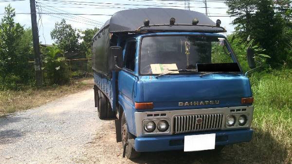 รถบรรทุก สองแถว ยี่ห้อ DAIHATSU เครื่องเดิม 78 แรงม้า รถบรรทุก สองแถว ยี่ห้อ DAIHATSU เครื่องเดิม 78 แรงม้า
