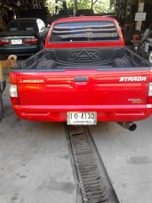 MITSUBISHI L200 STRADA MEGA CAB GL  พวงมาลัยเพาเวอร์ ปี1996  ติดต่อ.081-427-3941