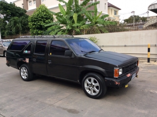 ขายรถกระบะแวน นิสสันบิ๊กเอ็ม เครื่องTD27 เทอร์โบ เกียร์ธรรมดา เพาเวอร์ ภายในเบาะหนังสวยๆ สะอาด ไม่มีขาด แอร์หน้า-หลังพร้อม สีมีริ้วรอย เครื่องแน่นมาก วิ่งดี เกียร์แน่นมาก ช่วงล่างนิ่ม ดม็ก16" คัสซีดี ไม่มีผุ รถพร้อมใช้ รถขับดีมาก ภาษีปี58 ขายถูกครับ