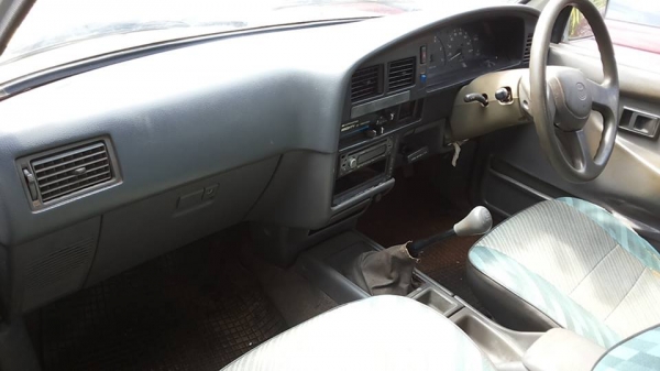 ***ขายแล้วครับขอบคุณ Truck2hand ขายกระบะแค็ป ราคาเบาๆ TOYOTA HILUX MIGHTY-X 2.5EXTRACAB โปร่งหลังแท้ ปี38/95 เครื่อง/เกียร์ เดิมๆ แน่นๆแห้งๆ แรง ไม่มีเยิ้ม เกียร์ดีไม่หลุด ไม่หอน ช่วงล่างหนึบ คัสซีสวยไม่ปะไม่ดาม กระบะดีพื้นไม่ผุ หน้า-หลังเดิม ไม่เคยชนหนัก