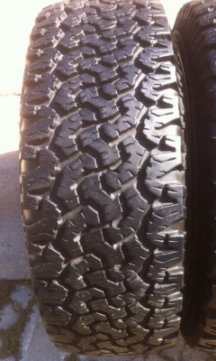 ขายยาง bf all 265-70-16 สภาพสวย ขายยาง bf all 265-70-16 สภาพสวย