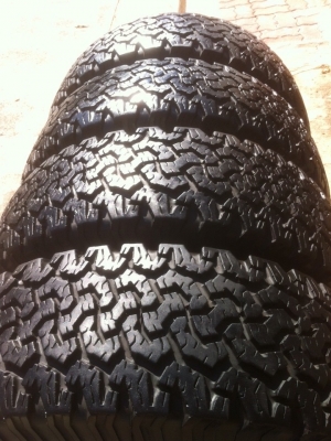 ขายยาง bf all 265-70-16 สภาพสวย ขายยาง bf all 265-70-16 สภาพสวย