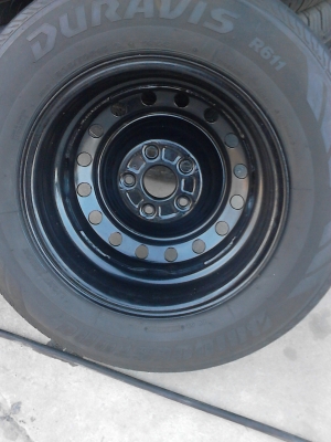 กะทะ 5 รู  ขอบ 15 TOYOTA กะบะ พร้อมยาง 205/70R15 BRIDGESTONE DURAVIS R611   มี 2 ล้อ   TEL.081-427-3941