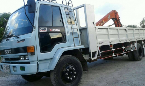 6ล้อ165แรงFTR11NYและUNIC เครน340...ขายคู่กัน  รถสวย เครนสวย...700000.