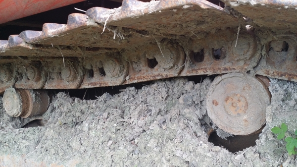 ขายด่วน HITACHI EX200-2 ตามสภาพรถใช้งานได้ปกติ(ไม่มีเอกสารครับ) ลดราคาด่วนเหลือ 400,000