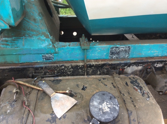 HINO 6ล้อ รถโม่ปูน 3คิว เครื่อง185แรง พาว์เวอร์ รถสวย ครัทซีดี พร้อมใช้งาน (มีเล่มพร้อมโอน)ขาย 600,000 บาท