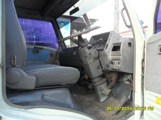 รถบรรทุก 6 ล้อกลาง