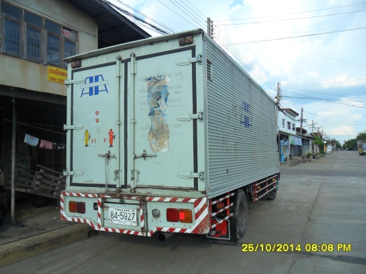 รถบรรทุก 6 ล้อกลาง